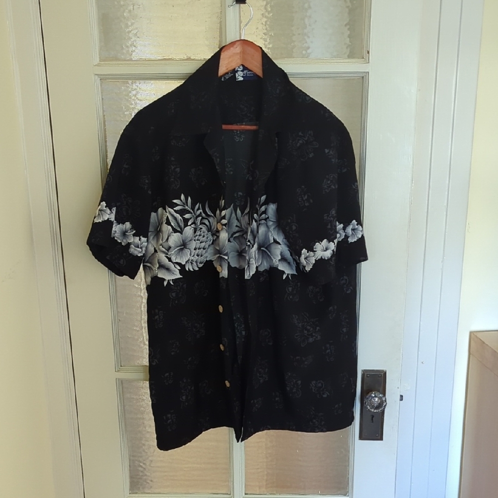 Bullhead Midnight Black Floral Shirt
